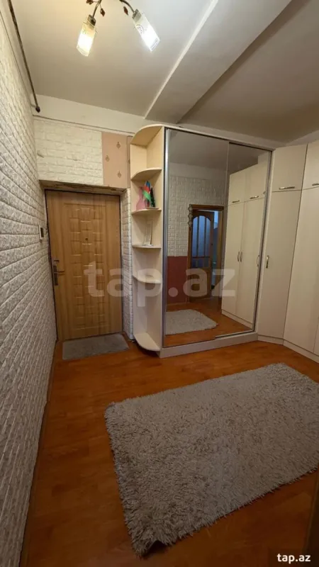 Satılır 3 otaqlı mənzil 75 m²