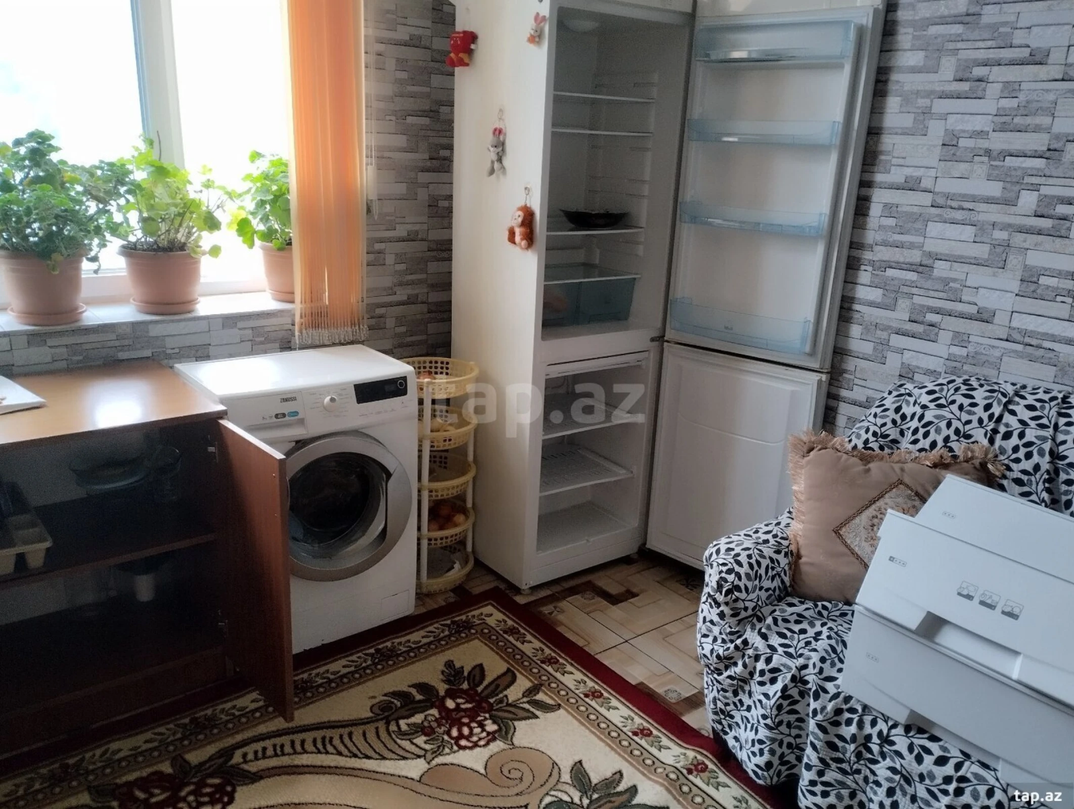 Satılır 4 otaqlı həyət evi 200 m²