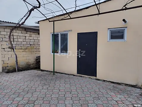 Satılır 4 otaqlı həyət evi 200 m²