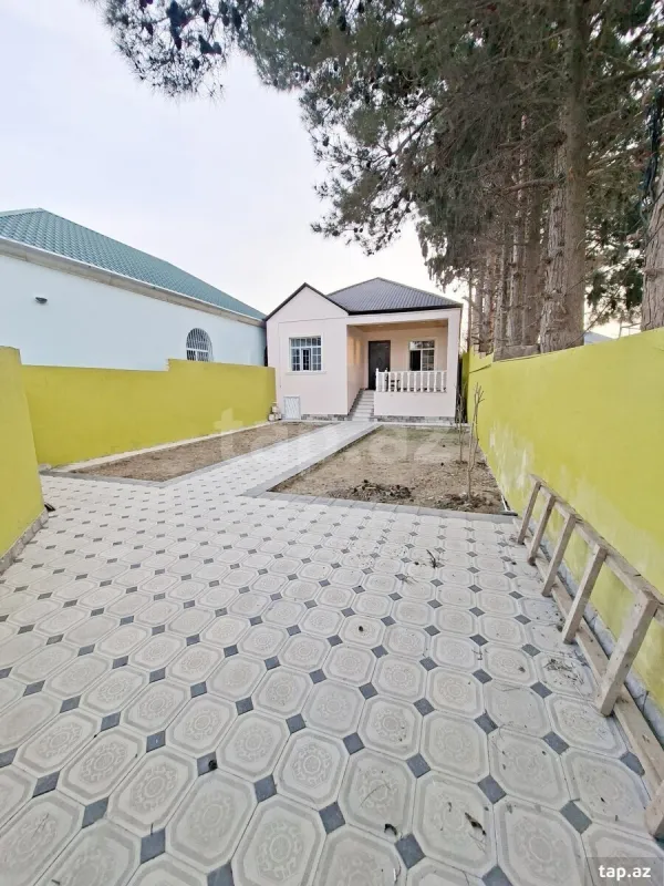 Satılır 4 otaqlı həyət evi 140 m²