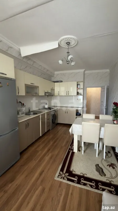 Kirayə verilir 2 otaqlı yeni tikili 210 m²
