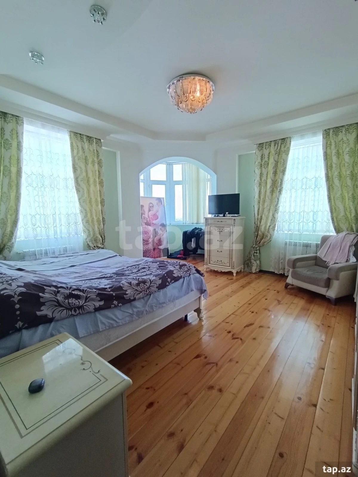 Satılır 3 otaqlı yeni tikili 101 m²