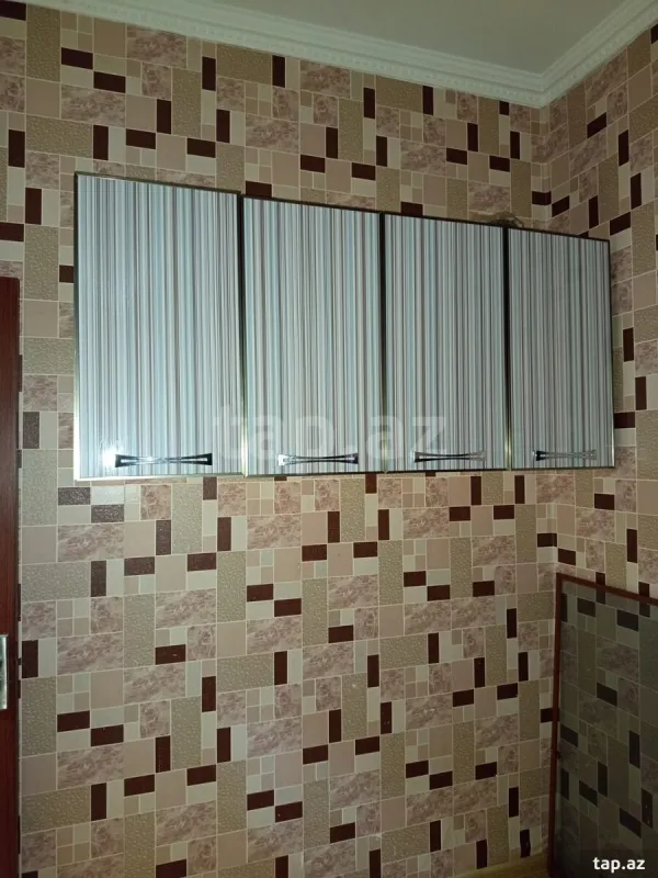 Kirayə verilir 2 otaqlı mənzil 75 m²