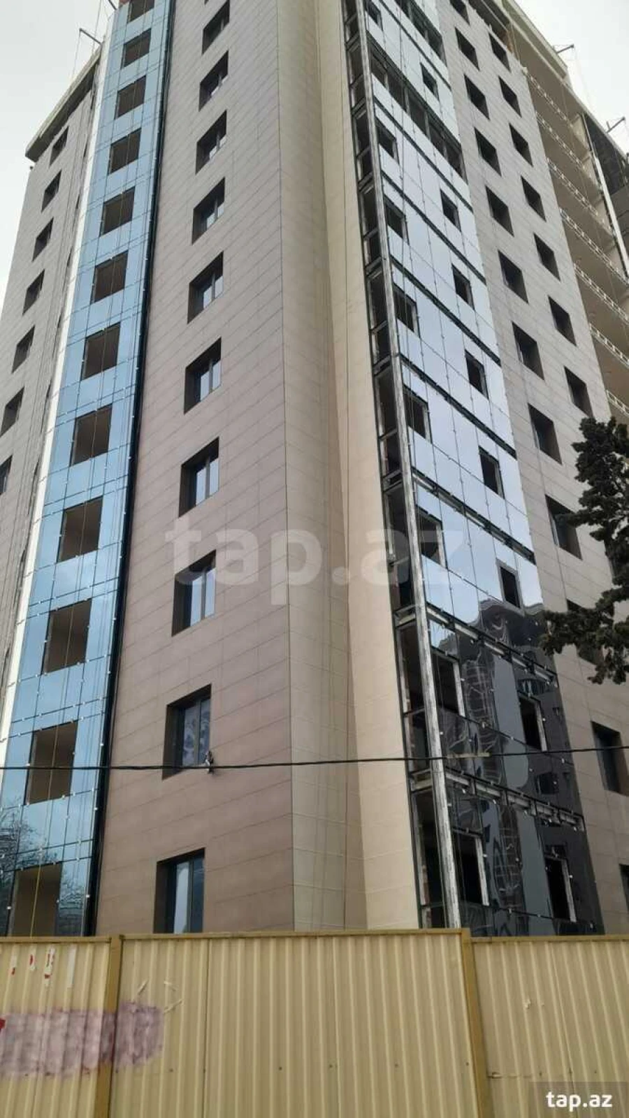 Satılır 3 otaqlı yeni tikili 122 m²