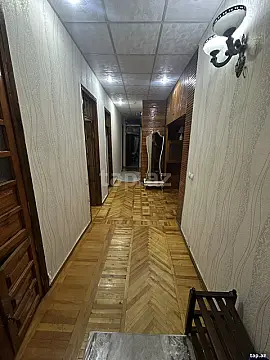 Kirayə verilir 3 otaqlı köhnə tikili 80 m² — Bakı 3 otaq 80.00 m²