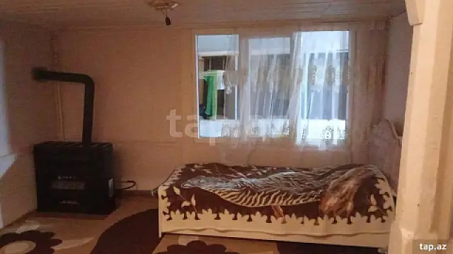 Kirayə verilir 2 otaqlı həyət evi 200 m²