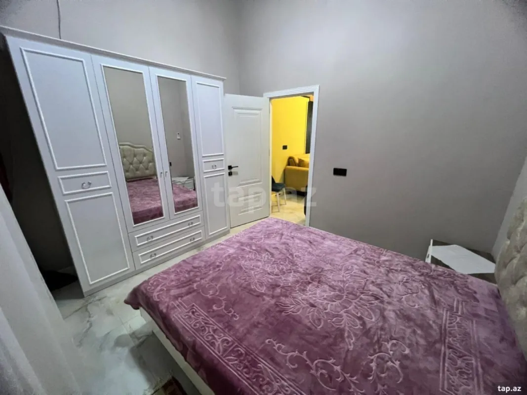 Kirayə verilir 2 otaqlı yeni tikili 80 m²