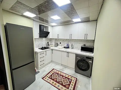 Kirayə verilir 2 otaqlı yeni tikili 80 m²