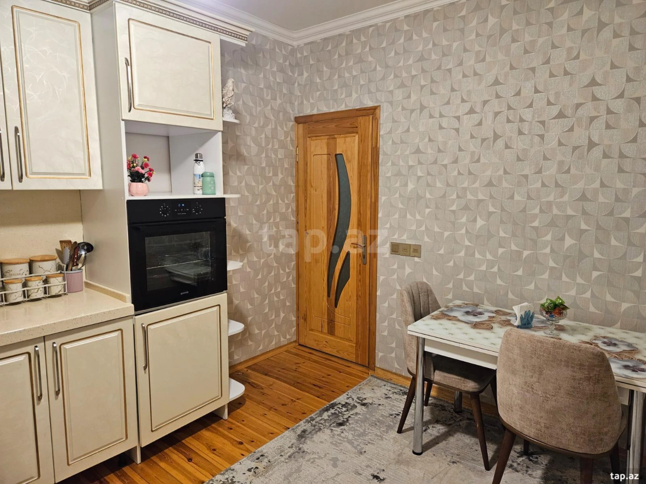 Satılır 4 otaqlı həyət evi 400 m²