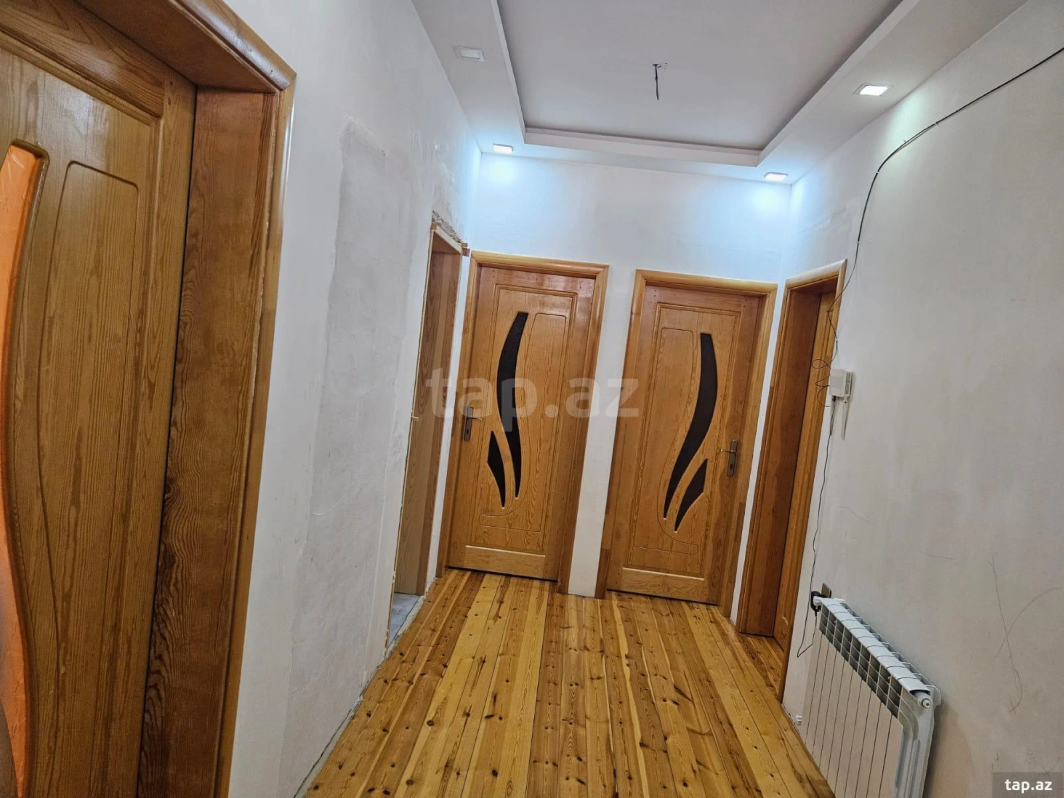 Satılır 4 otaqlı həyət evi 400 m²