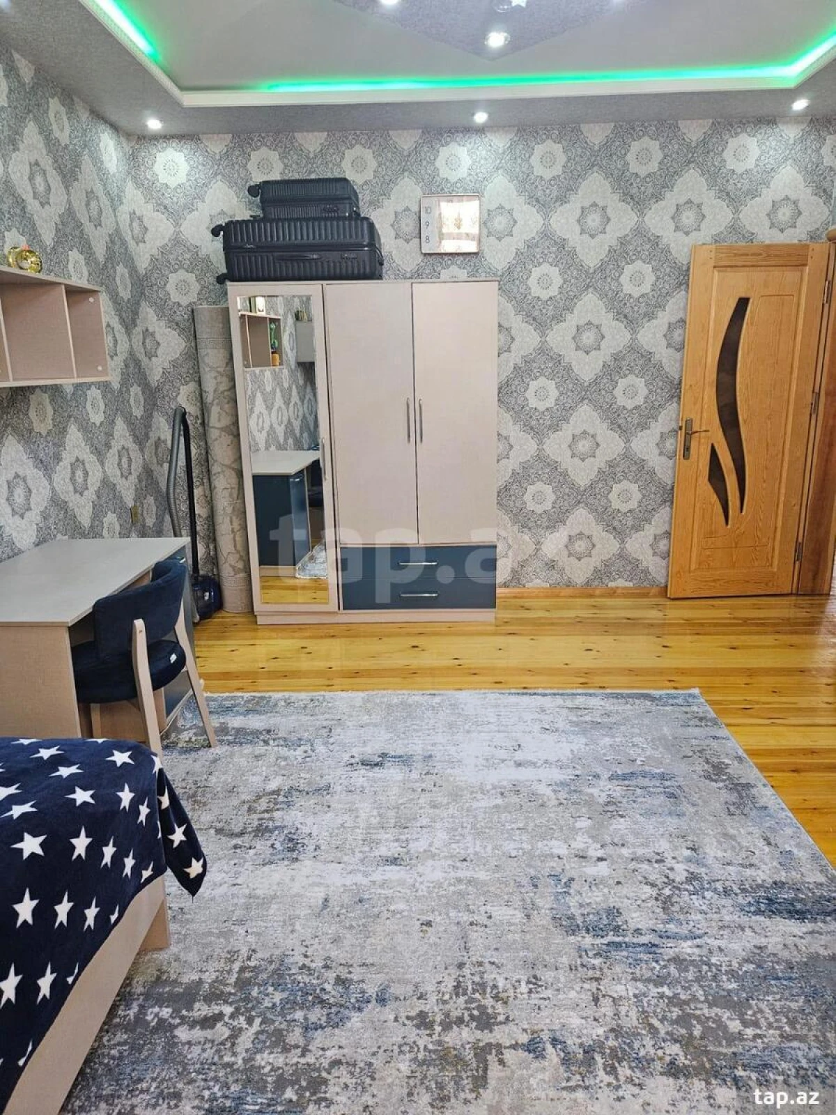 Satılır 4 otaqlı həyət evi 400 m²