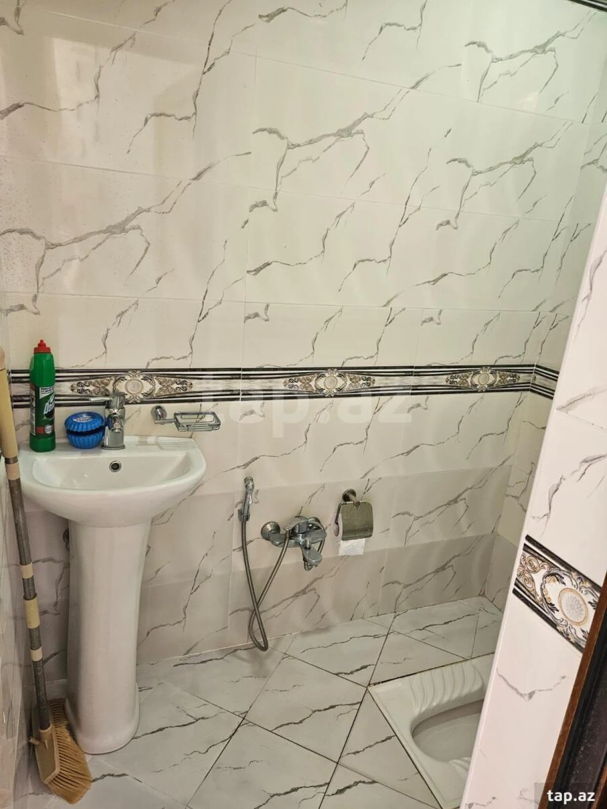 Satılır 4 otaqlı həyət evi 400 m²