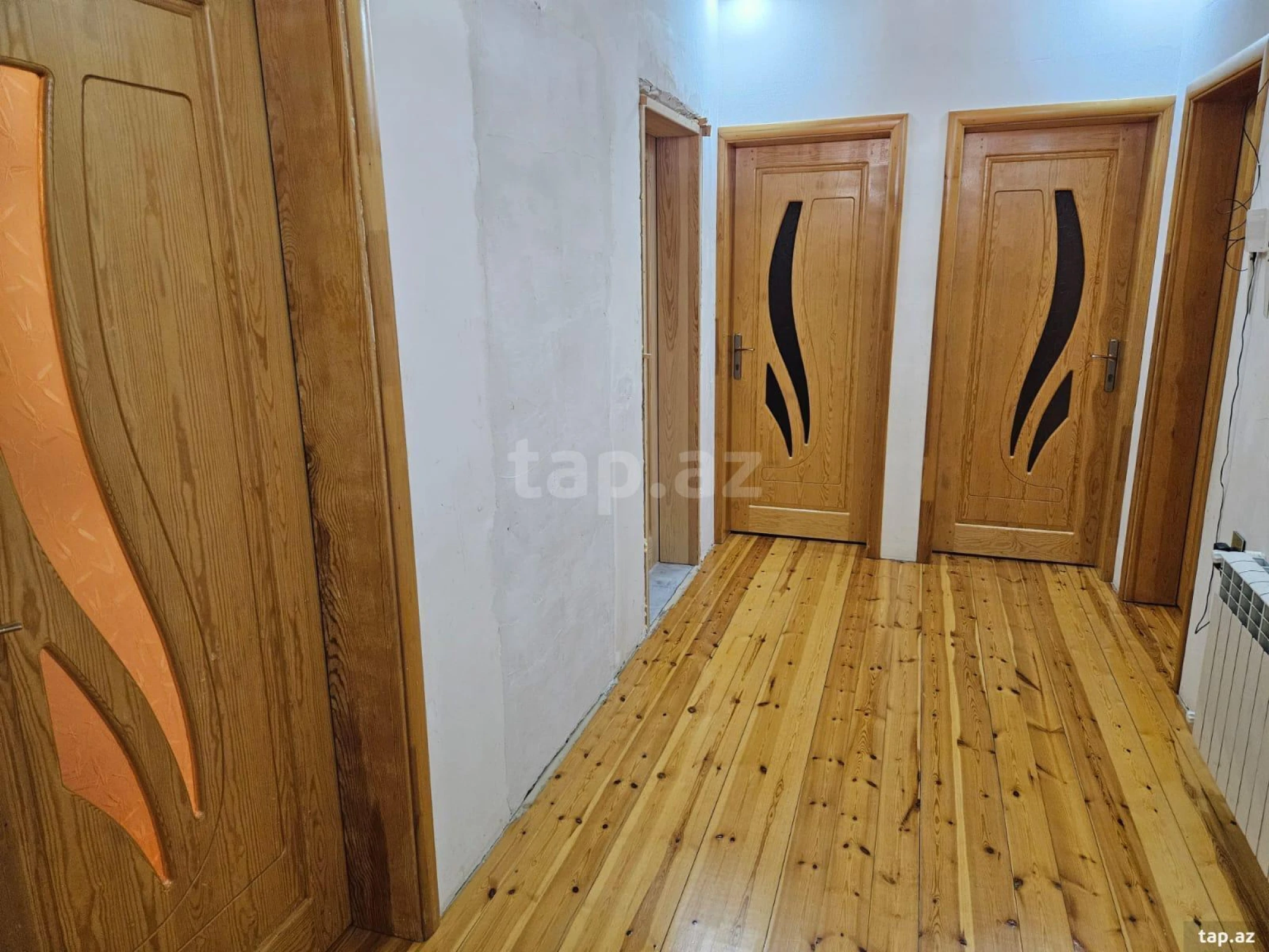 Satılır 4 otaqlı həyət evi 400 m²