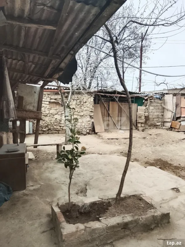 Satılır 2 otaqlı həyət evi 55 m²