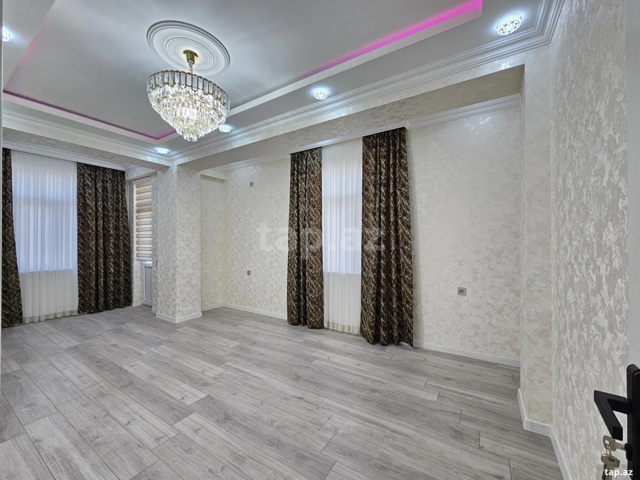 Satılır 3 otaqlı yeni tikili 97 m²