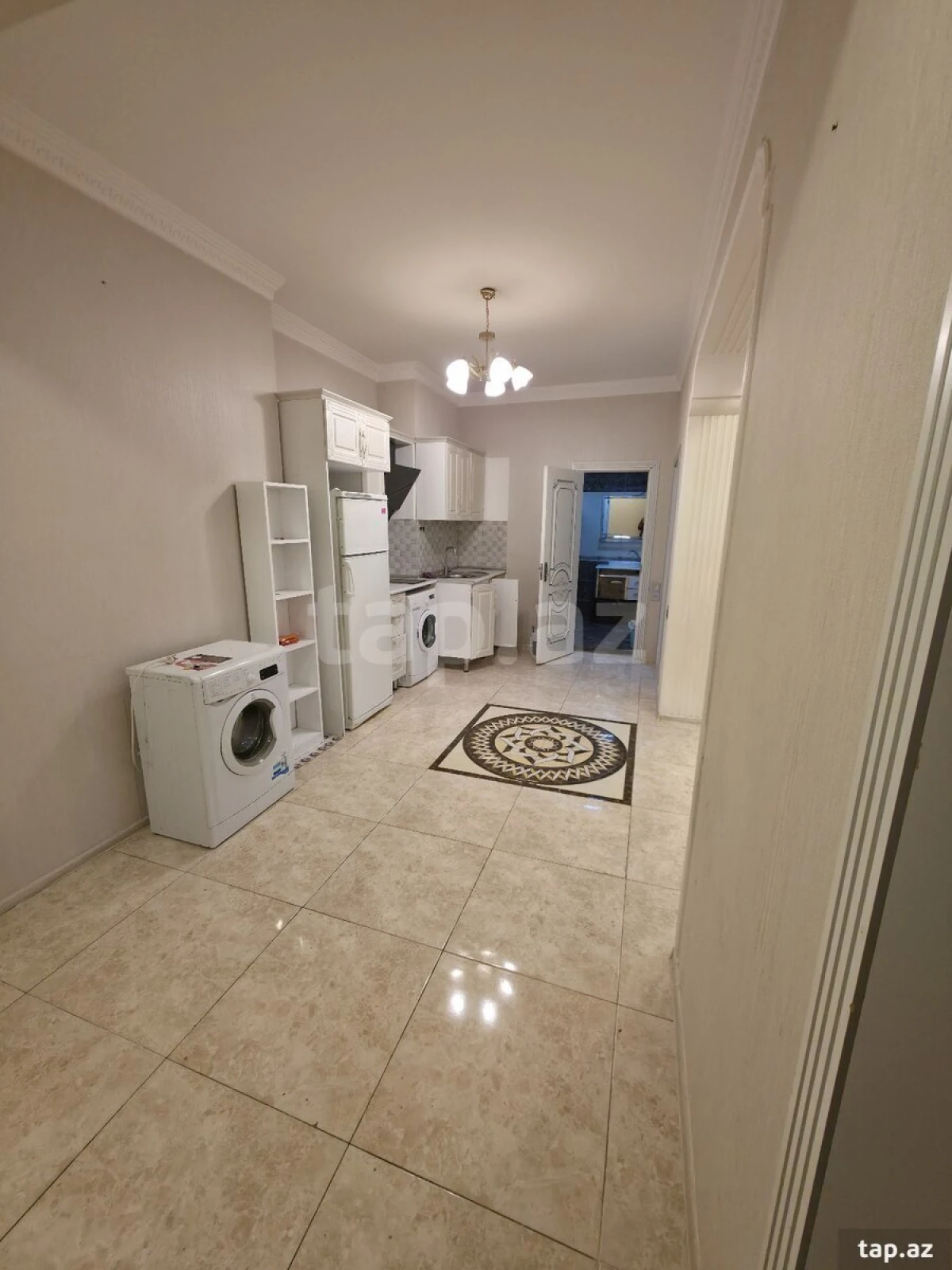 Satılır 3 otaqlı yeni tikili 100 m²