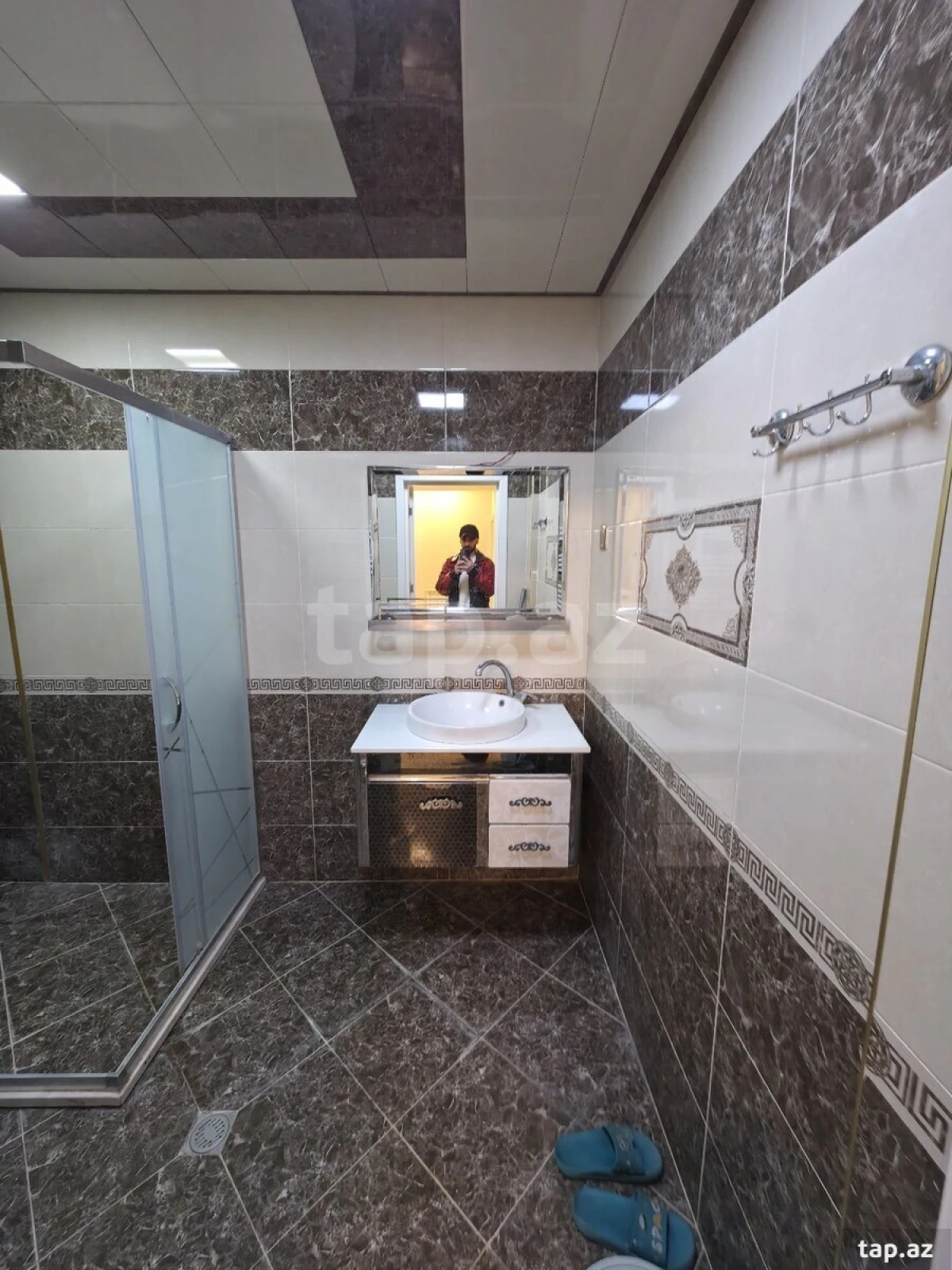 Satılır 3 otaqlı yeni tikili 100 m²