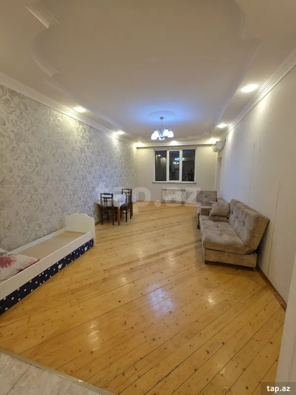 Satılır 3 otaqlı yeni tikili 100 m²