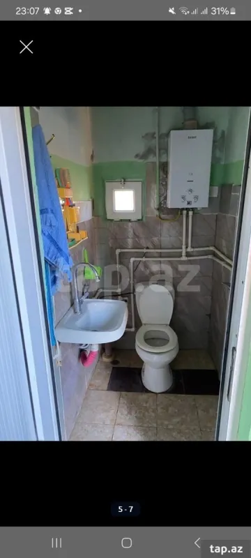 Satılır 2 otaqlı həyət evi 200 m²