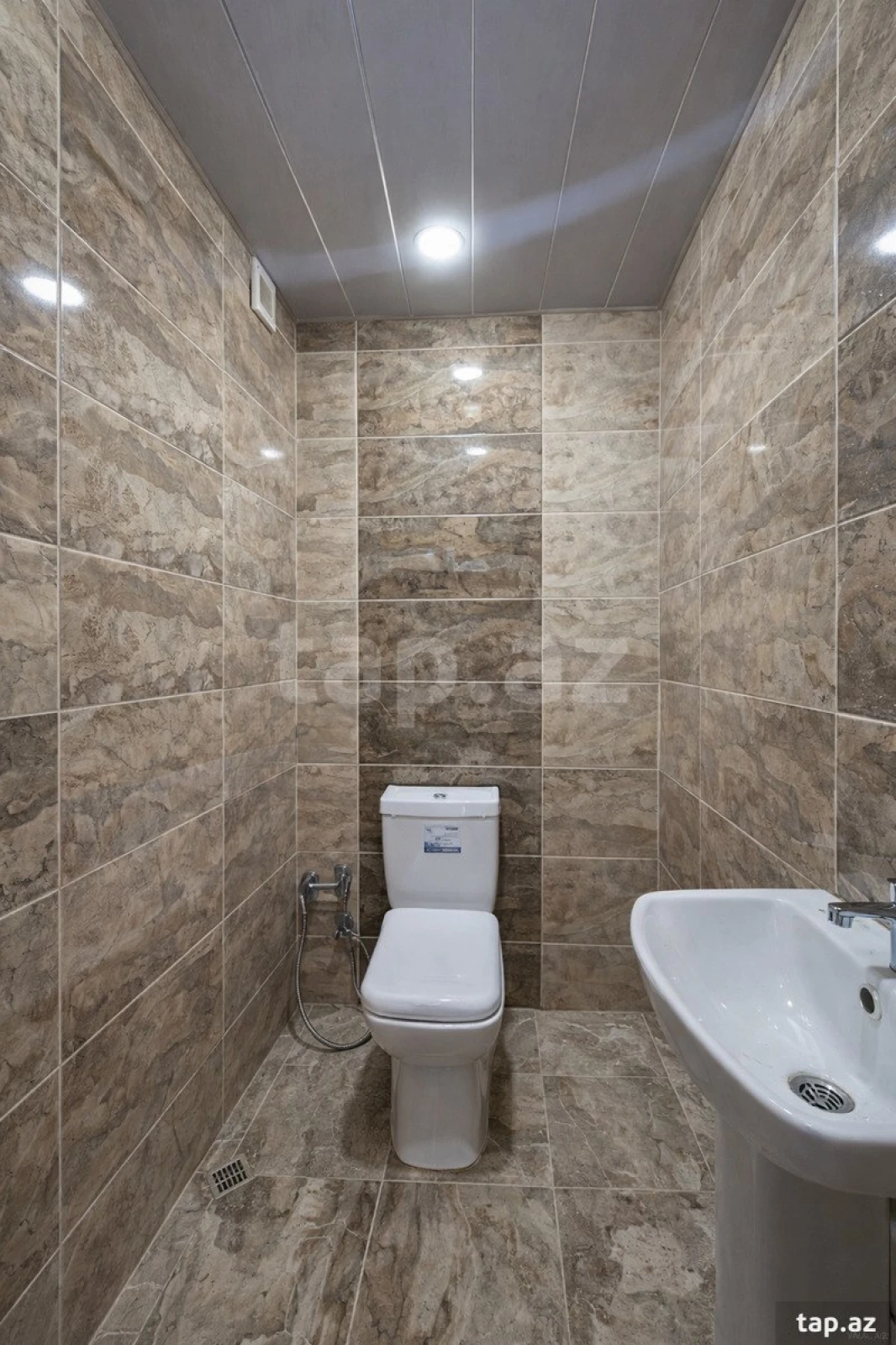 Satılır 3 otaqlı yeni tikili 120 m²