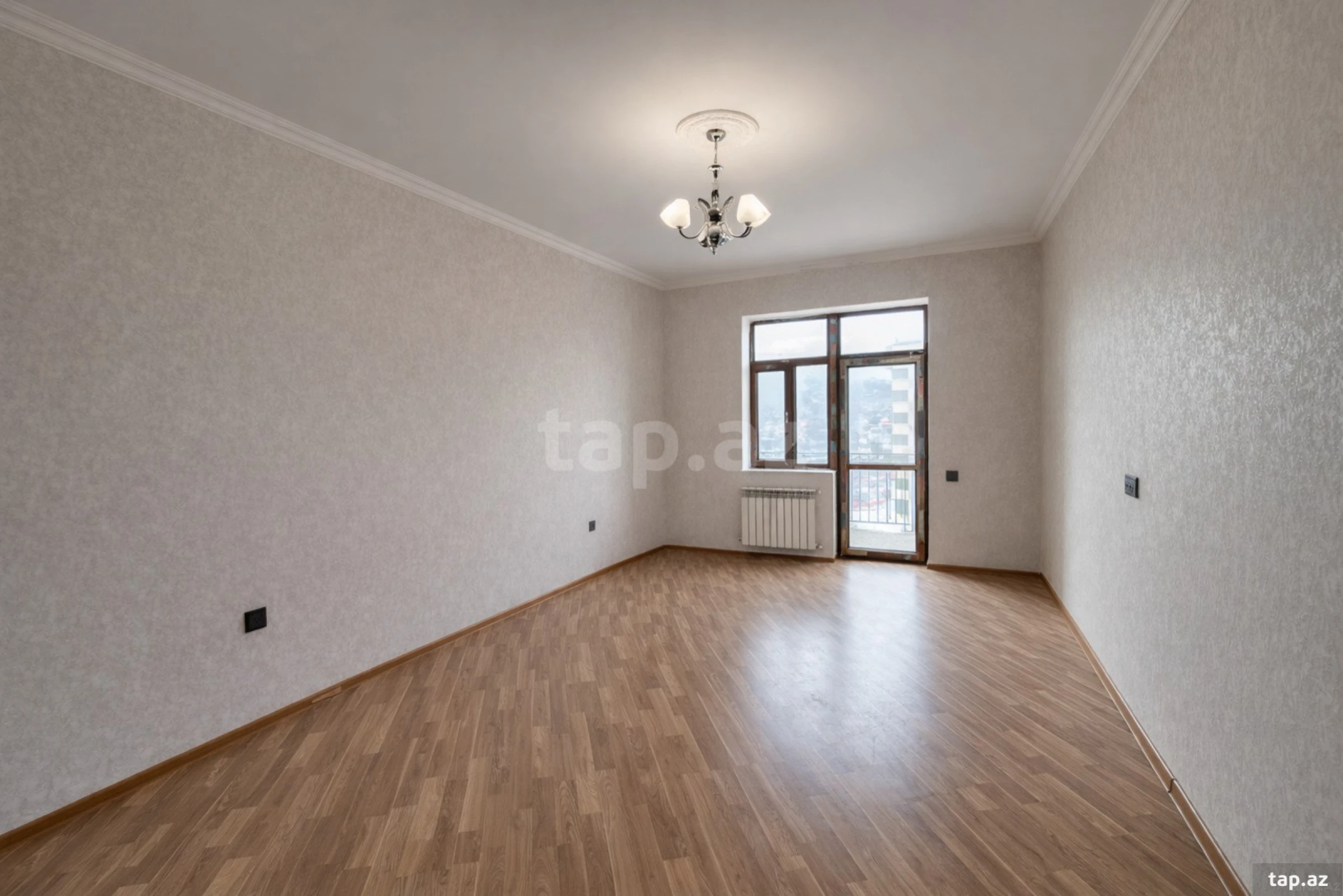 Satılır 3 otaqlı yeni tikili 120 m²