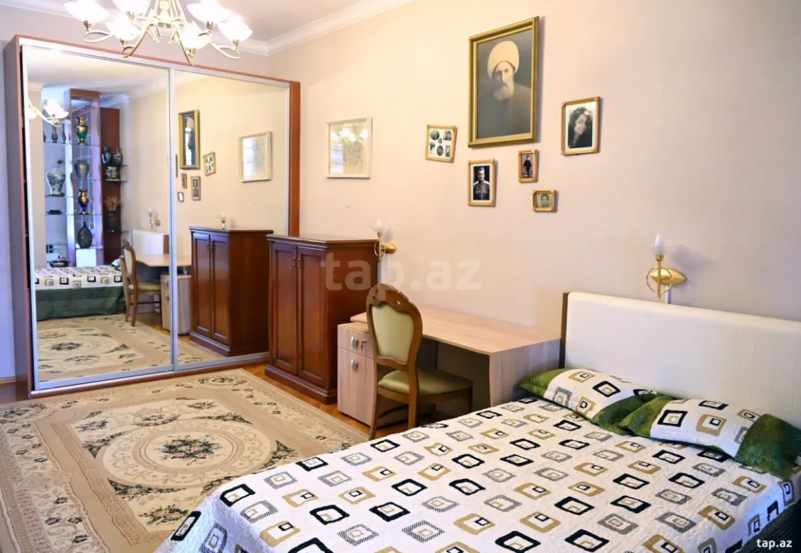 Kirayə verilir 4 otaqlı mənzil 200 m²