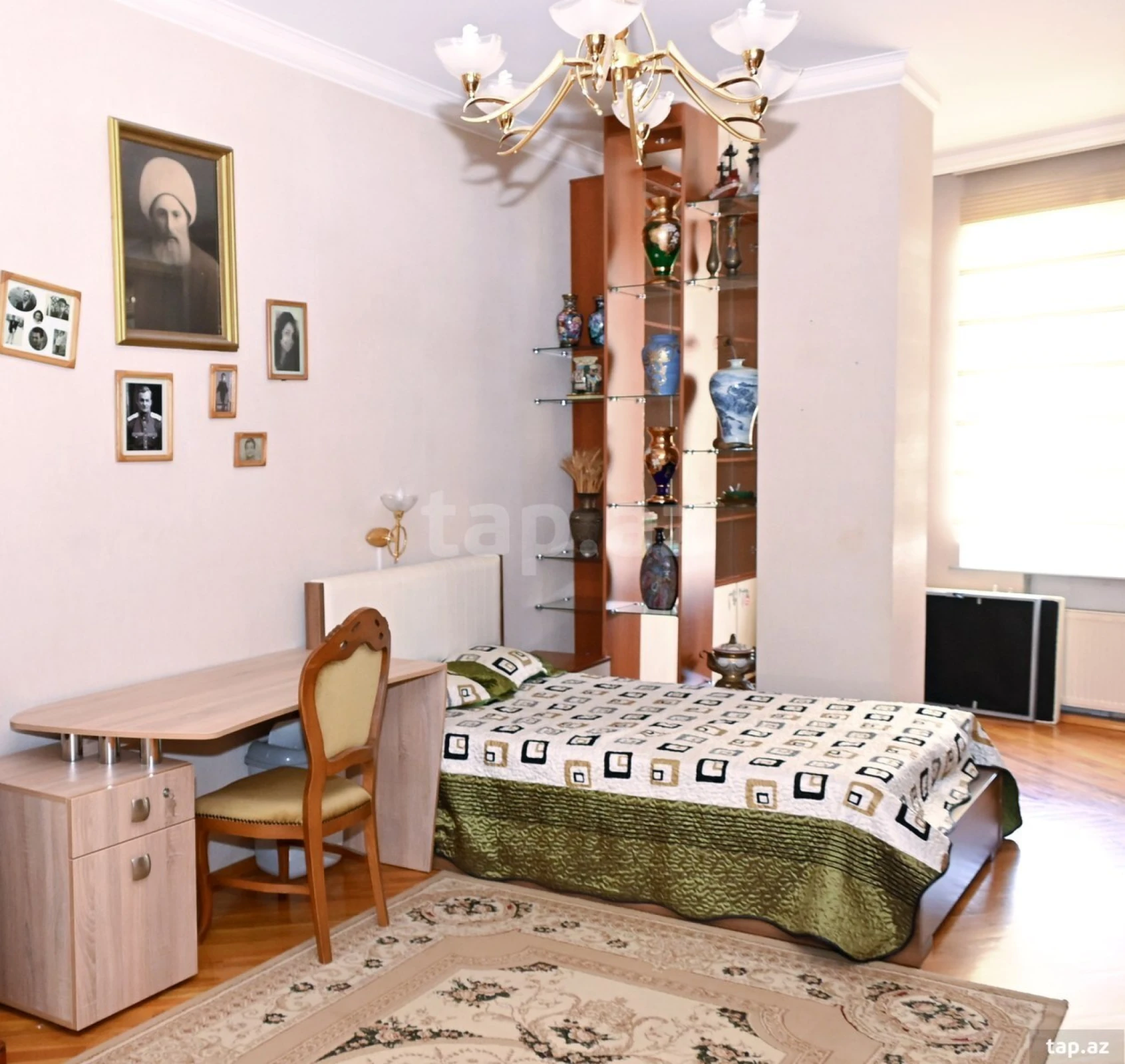 Kirayə verilir 4 otaqlı mənzil 200 m²