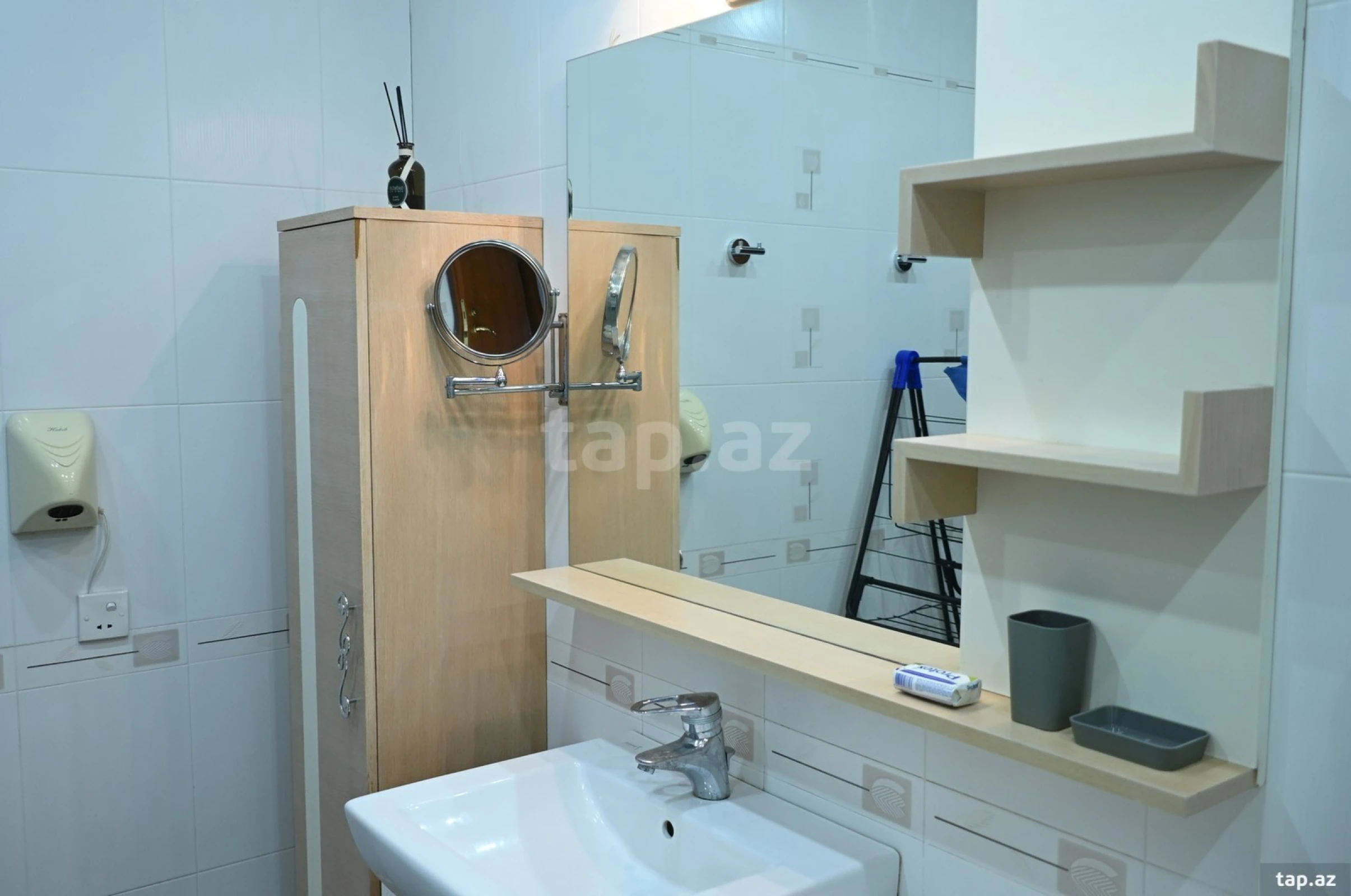 Kirayə verilir 4 otaqlı mənzil 200 m²