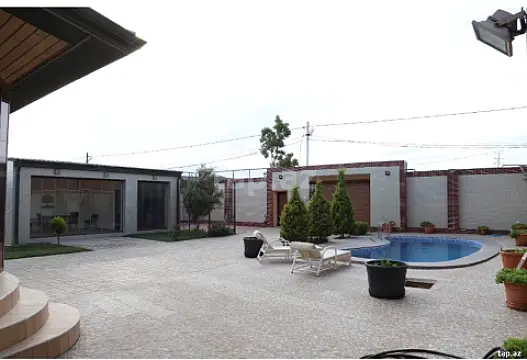 Satılır 6 otaqlı həyət evi 140 m²