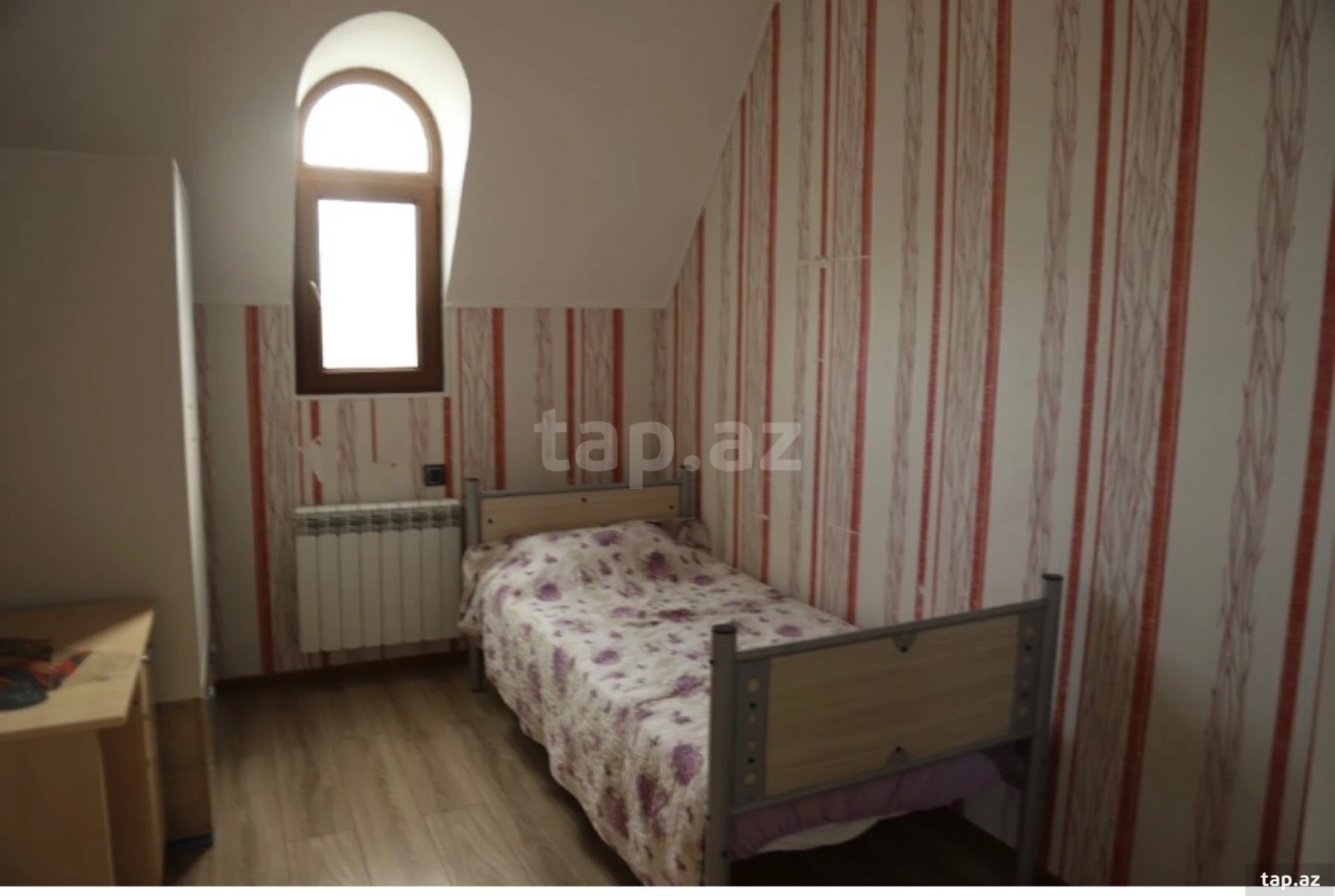 Satılır 6 otaqlı həyət evi 140 m²