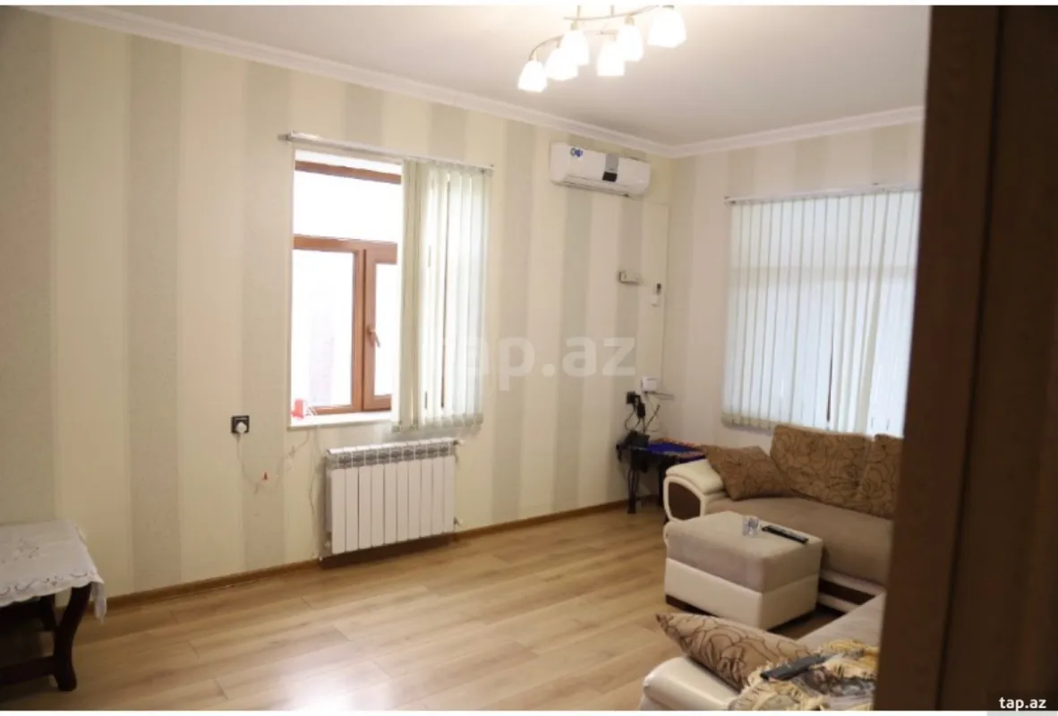 Satılır 6 otaqlı həyət evi 140 m²