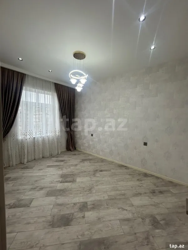 Satılır 4 otaqlı həyət evi 250 m²