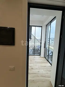 Satılır 8 otaqlı həyət evi 350 m²