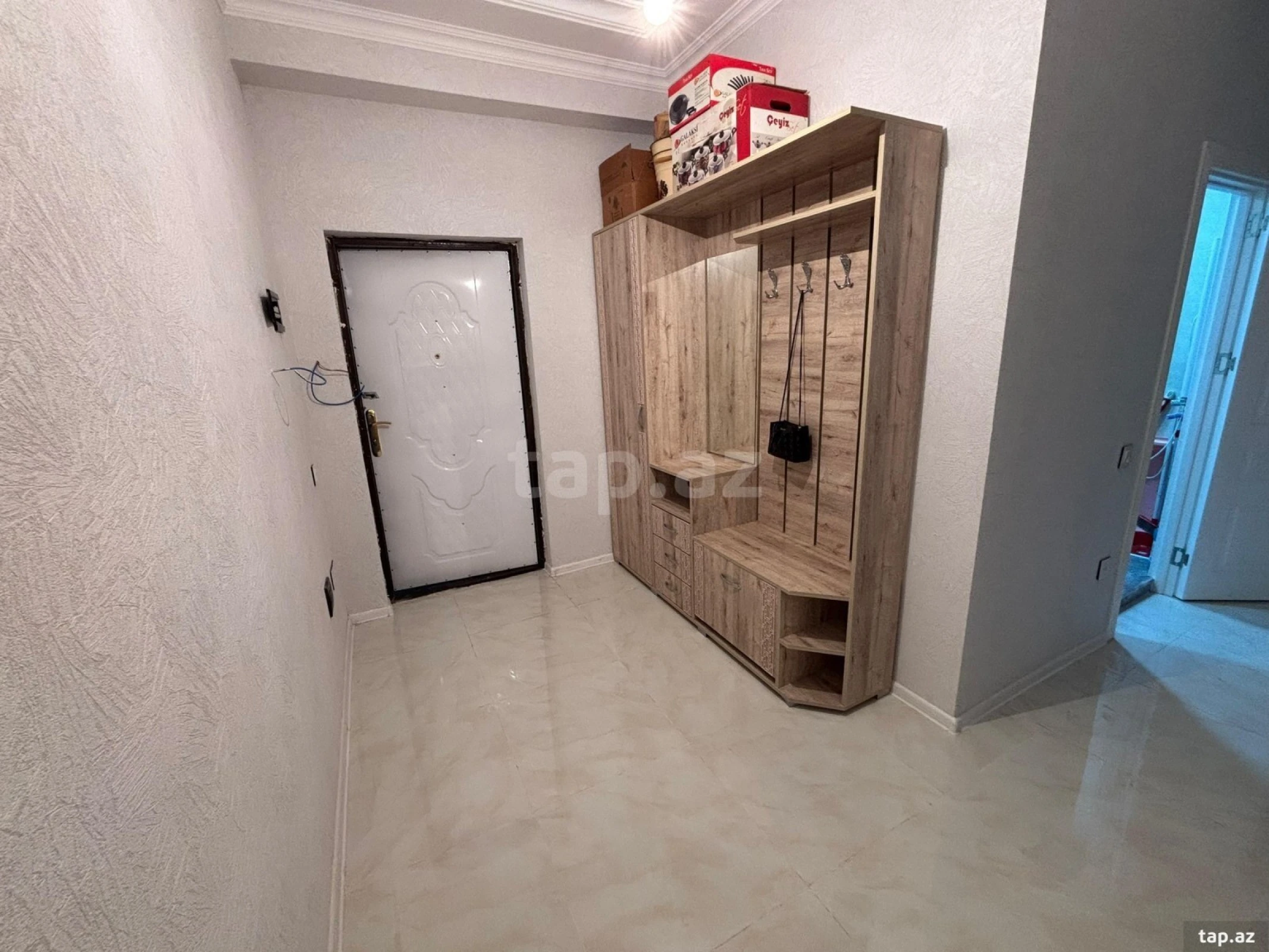 Kirayə verilir 2 otaqlı yeni tikili 76 m²