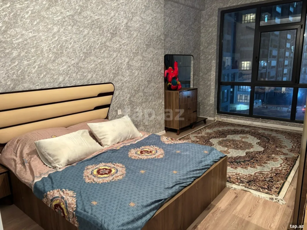 Kirayə verilir 2 otaqlı yeni tikili 76 m²