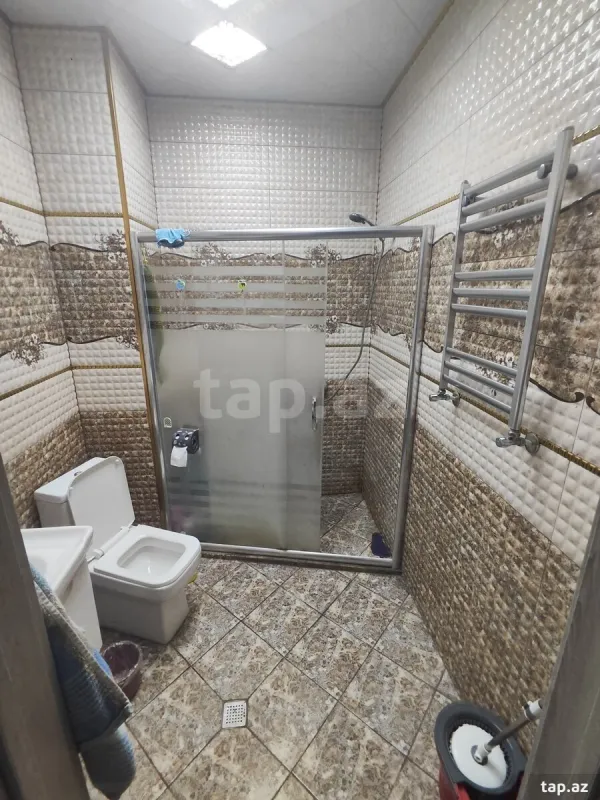 Kirayə verilir 2 otaqlı yeni tikili 65 m²