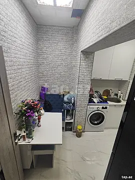 Kirayə verilir 2 otaqlı yeni tikili 65 m²