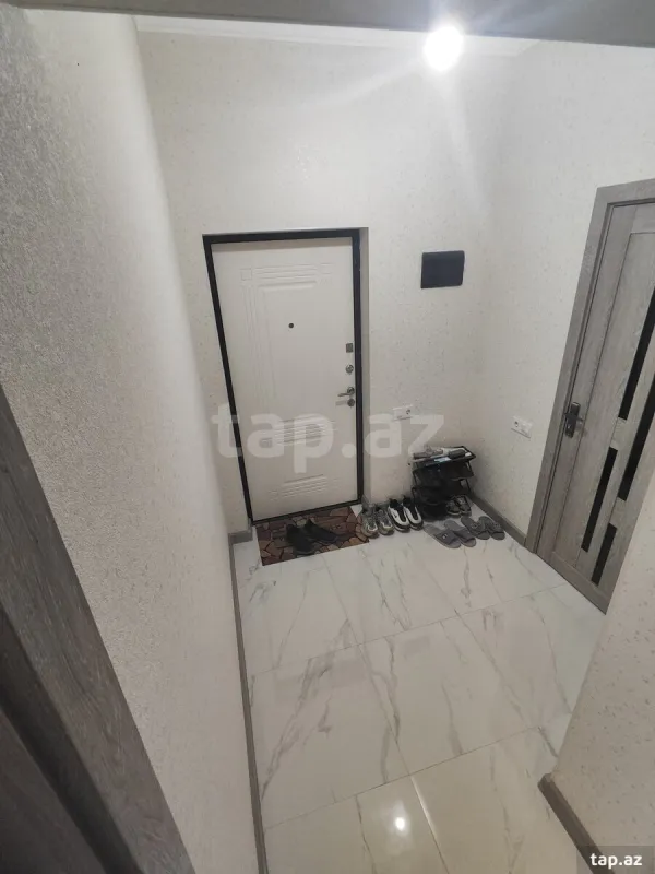 Kirayə verilir 2 otaqlı yeni tikili 65 m²