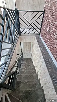 Satılır 5 otaqlı həyət evi 150 m²