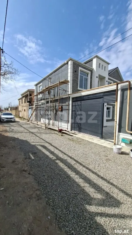 Satılır 5 otaqlı həyət evi 150 m²