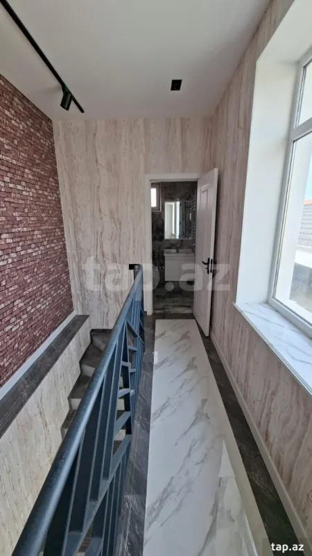 Satılır 5 otaqlı həyət evi 150 m²