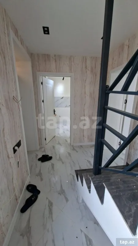 Satılır 5 otaqlı həyət evi 150 m²