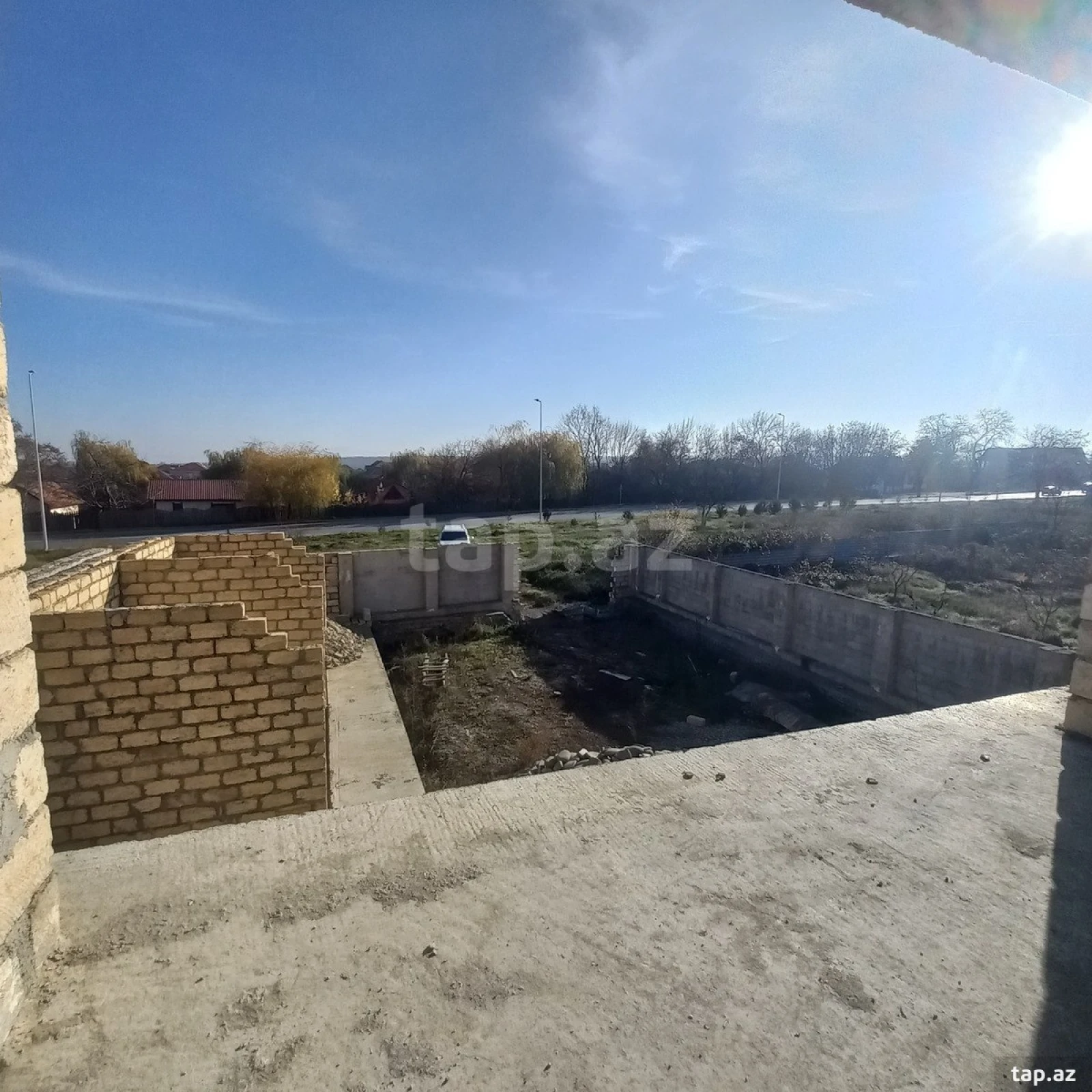 Satılır 8 otaqlı həyət evi 250 m²