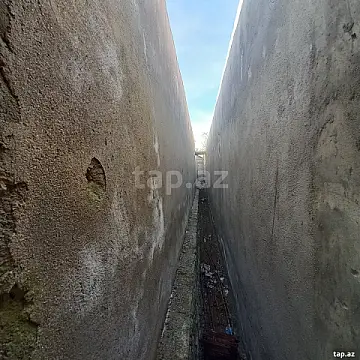 Satılır 8 otaqlı həyət evi 250 m²