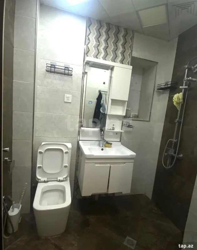 Kirayə verilir 3 otaqlı yeni tikili 90 m²