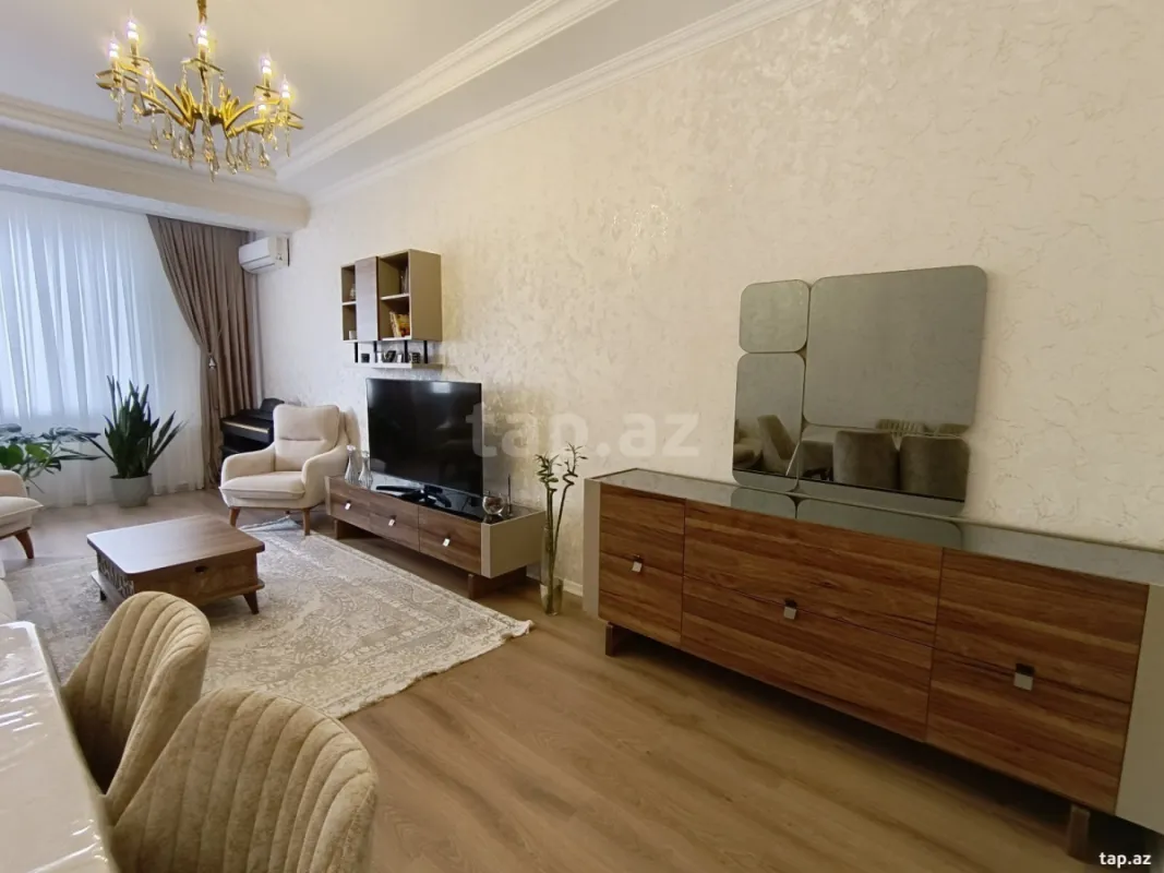 Kirayə verilir 3 otaqlı yeni tikili 90 m²