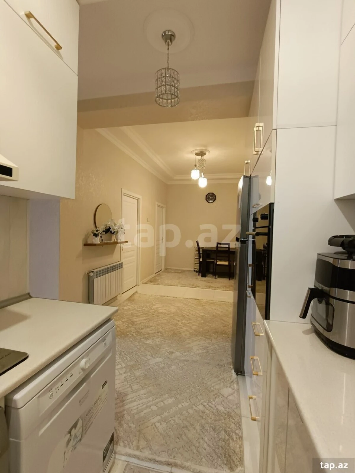 Kirayə verilir 3 otaqlı yeni tikili 90 m²