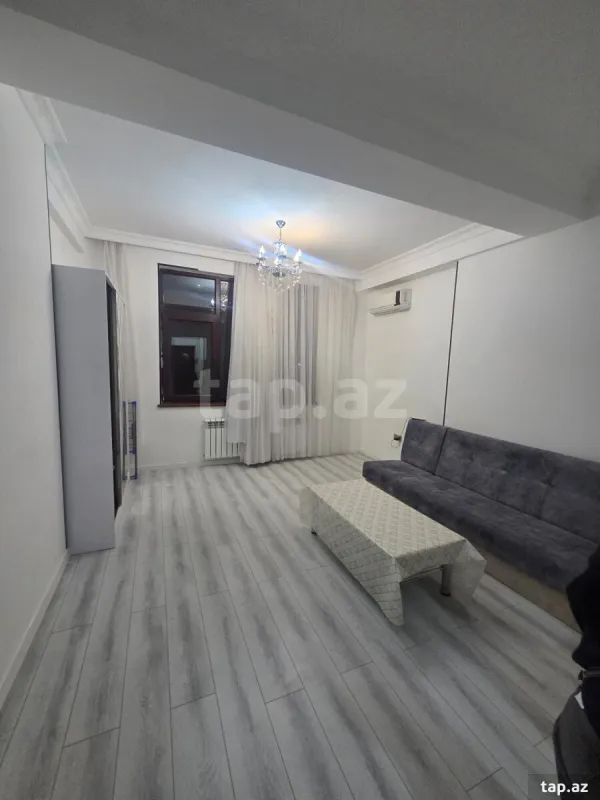 Kirayə verilir 2 otaqlı mənzil 70 m²