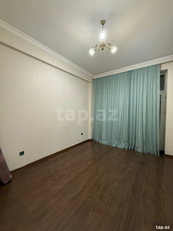 Satılır 4 otaqlı yeni tikili 115 m²