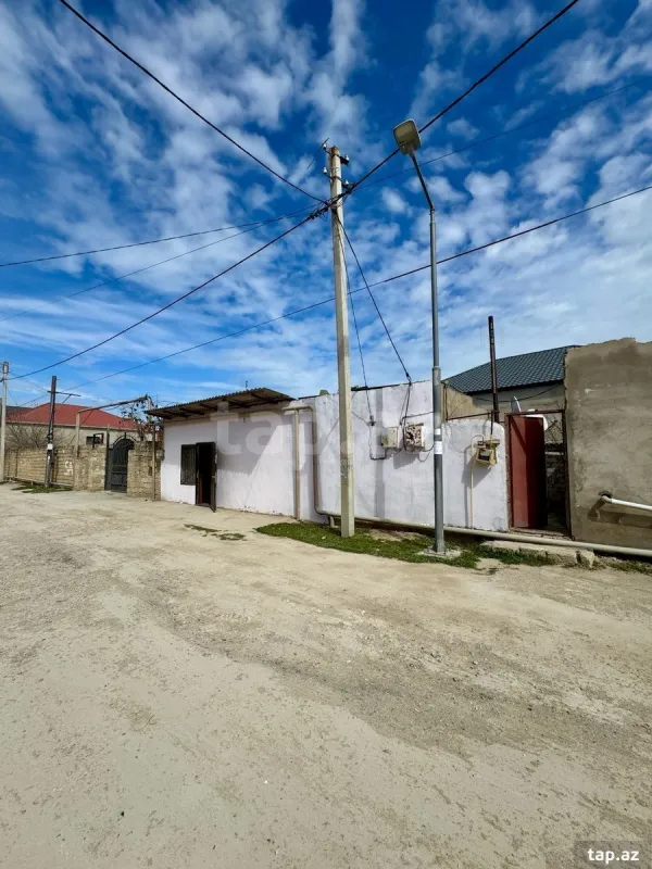 Satılır 3 otaqlı həyət evi 60 m²
